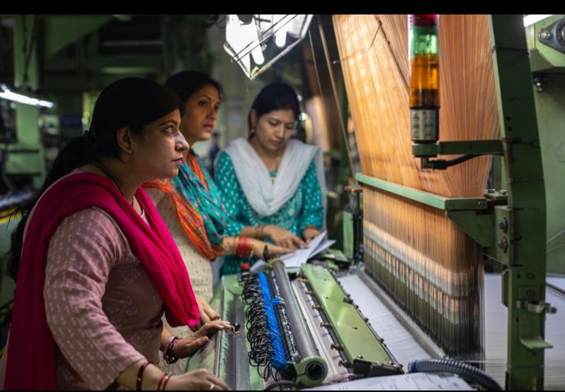 Women Entrepreneurship Gap : महिलाएं कारोबार तो शुरू कर रहीं, फिर रोजगार में पीछे क्यों? NSO रिपोर्ट ने बताया कारण - dainiktribuneonline.com