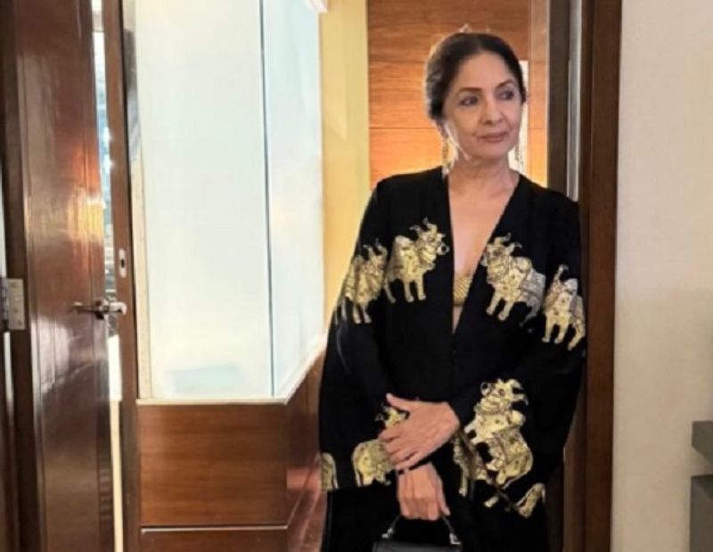 लोग बोलेंगे इस बुढ़िया को क्या हुआ; Effective नहीं... Sexy लिखाना चाहती थी नीना गुप्ता, कैप्शन ने खींचा फैंस का ध्यान - dainiktribuneonline.com
