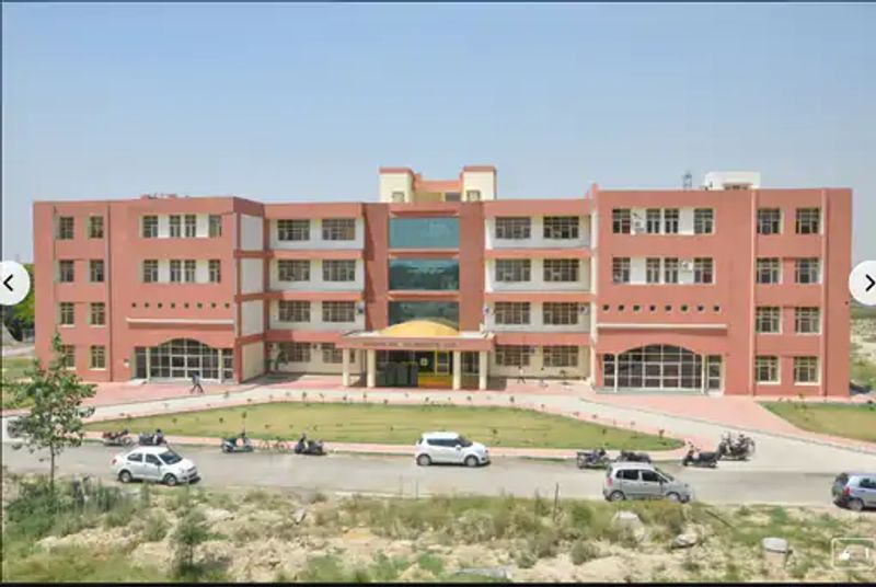 डीसीआरयूएसटी के कुलपति के फैसले पर उठे सवाल - dainiktribuneonline.com