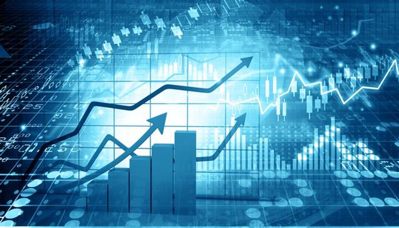 Share Market Today: कच्चे तेल में गिरावट से शेयर बाजार में उछाल, सेंसेक्स 566 अंक चढ़ा; रुपया भी 28 पैसे मजबूत - dainiktribuneonline.com