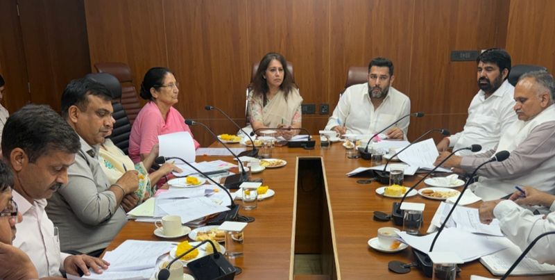 सोनीपत एसएमडीए की बैठक : गांव जाजल और मछरौला में बनाये जायेंगे दो नये रेनीवेल - dainiktribuneonline.com