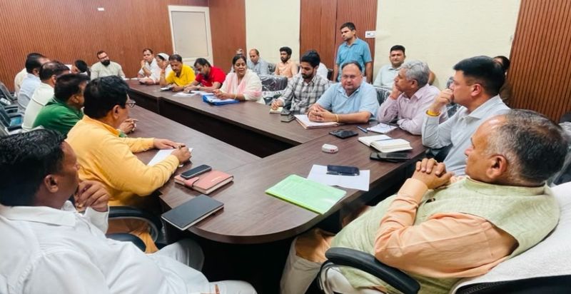 सोनीपत में एमरजेंसी में भी पार्षदों का फोन नहीं उठाने वाले अफसरों पर होगी कार्रवाई - dainiktribuneonline.com