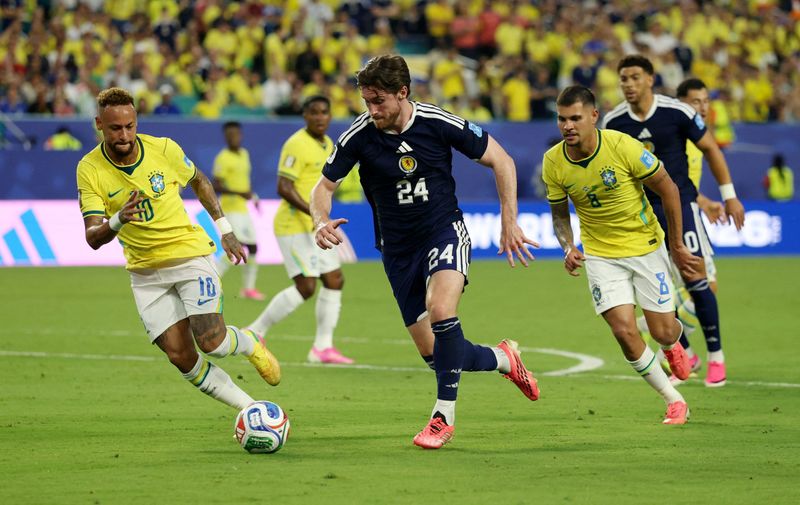 FIFA World Cup: विनीसियस के दमदार प्रदर्शन से ब्राज़ील ने स्कॉटलैंड को हराकर ग्रुप सी में पाया पहला स्थान - dainiktribuneonline.com
