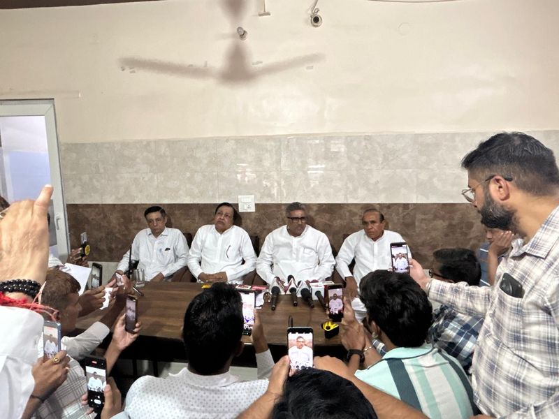 पेपर लीक और बेरोजगारी के खिलाफ सड़कों से सदन तक लड़ेंगे : दौलतपुरिया - dainiktribuneonline.com