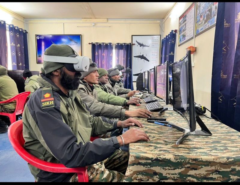Indian Army : भविष्य के युद्ध की तैयारी, लद्दाख में 15 हजार फीट की ऊंचाई पर सेना ने बनाई अत्याधुनिक लैब, जानें कैसे डिजिटल मैदान में दुश्मन को पस्त करने का होगा अभ्यास? - dainiktribuneonline.com