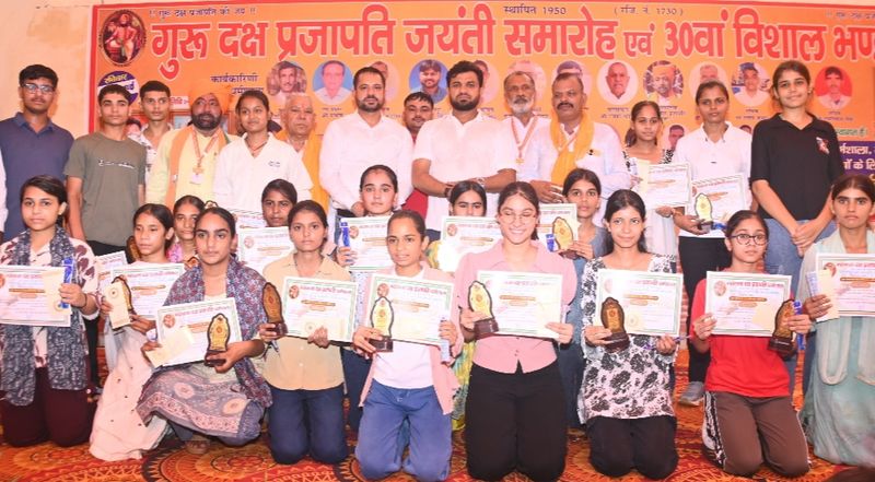 शिक्षा और संस्कार से और मजबूत होगा समाज : विधायक कादियान - dainiktribuneonline.com