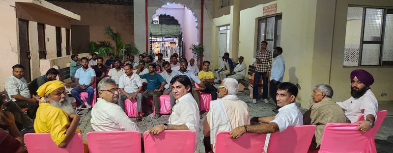 कांग्रेस पदाधिकारियों का कार्यकर्ताओं ने किया अभिनंदन - dainiktribuneonline.com