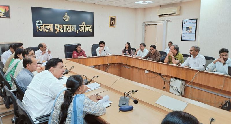 शिक्षा और स्वास्थ्य सेवाओं में लापरवाही नहीं होगी सहन : डीसी - dainiktribuneonline.com