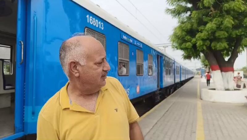 देश की पहली हाइड्रोजन ट्रेन का नियमित संचालन शुरू, पहले दिन पिंडारा तक मिले 15 यात्री; सफर को बताया यादगार - dainiktribuneonline.com