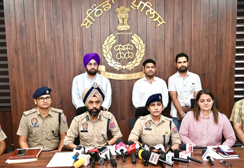 बठिंडा पेट्रोल बम हमले में दो आरोपी गिरफ्तार, तीसरे की तलाश जारी - dainiktribuneonline.com