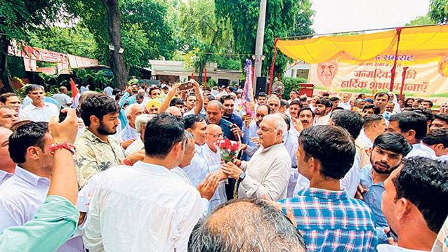 Hooda’s birthday celebrated with enthusiasm across the state, crowd gathered at his Delhi residence – Presswire18